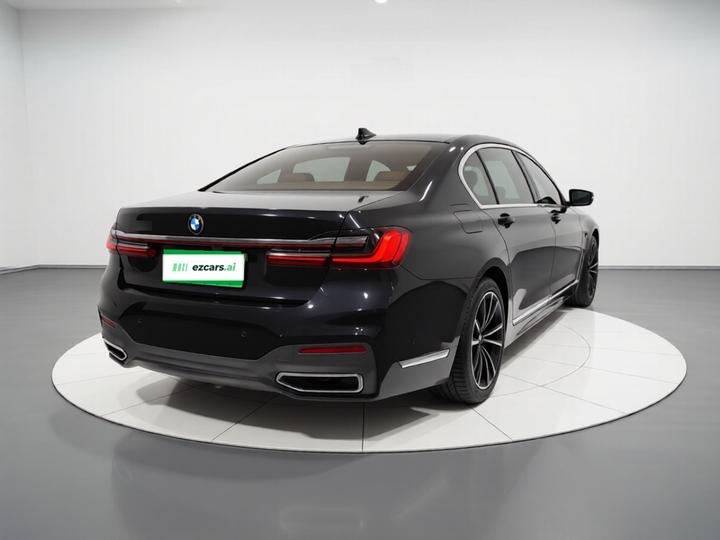 7 Series 2021 730Li M Sport Package photo 6