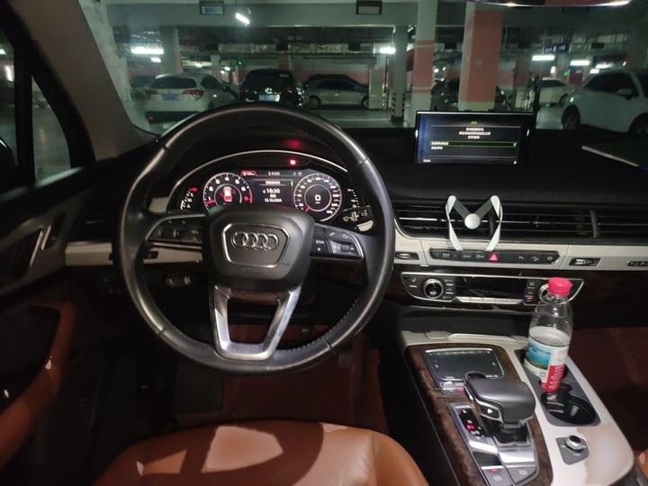 Q7 2019 55 TFSI S line Sport photo 3