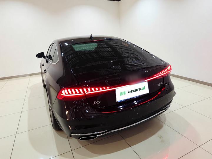 A7 2021 40 TFSI Luxury photo 4
