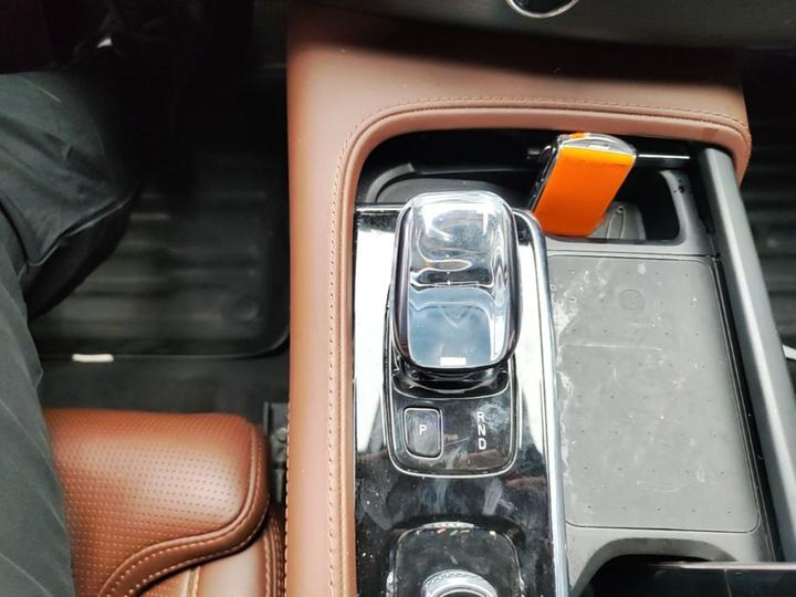 XC90 EV 2021 E Hybrid T8 Smart Premium Luxury 7-Seater photo 5