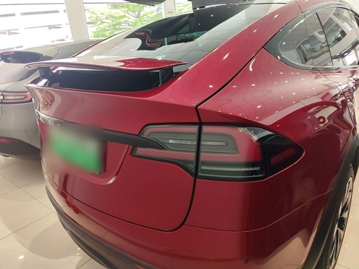 Model X 2023 AWD Plaid photo 2