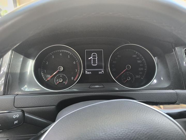 Golf 2018 230TSI MT Comfort photo 4