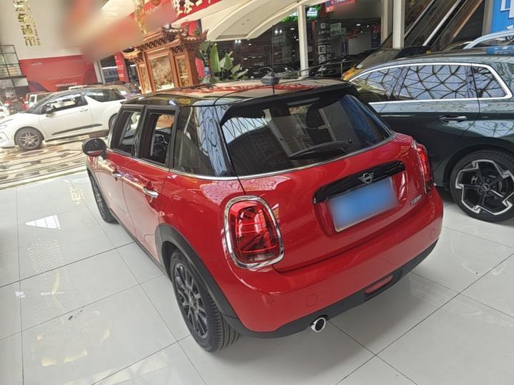 2018 1.5T COOPER Classic 5-Door photo 4