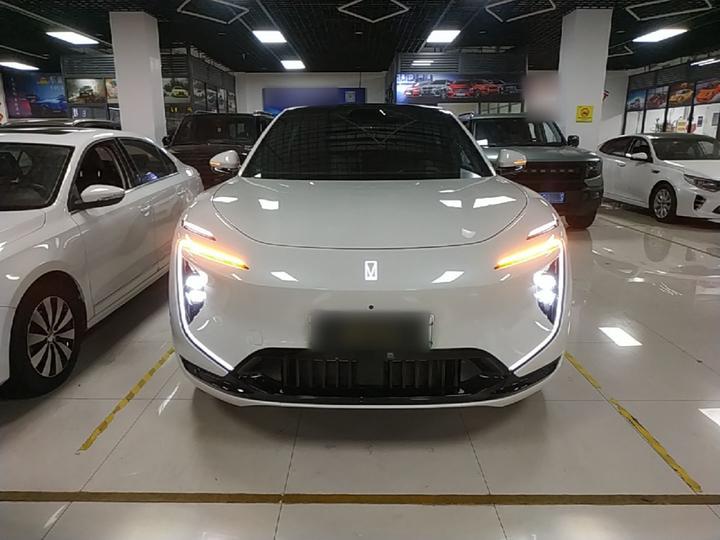 07L 2027 Max+ EV photo 2