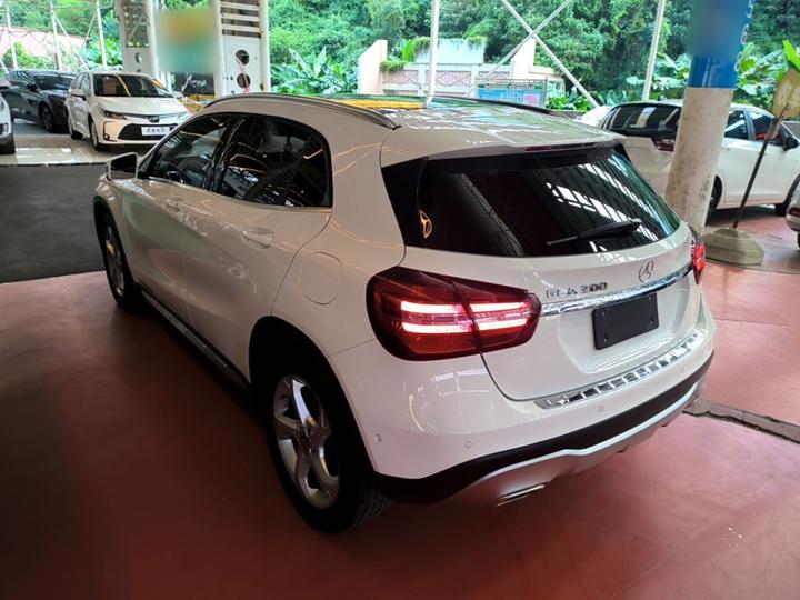 GLA 2017 GLA 200 Dynamic photo 4