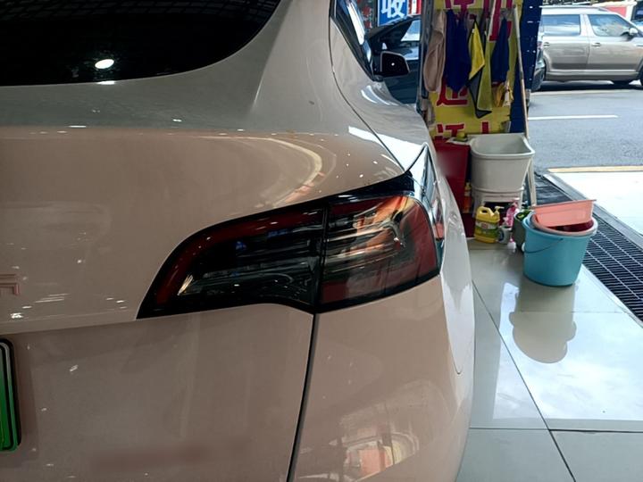 Model Y 2021 Standard Range RWD photo 7