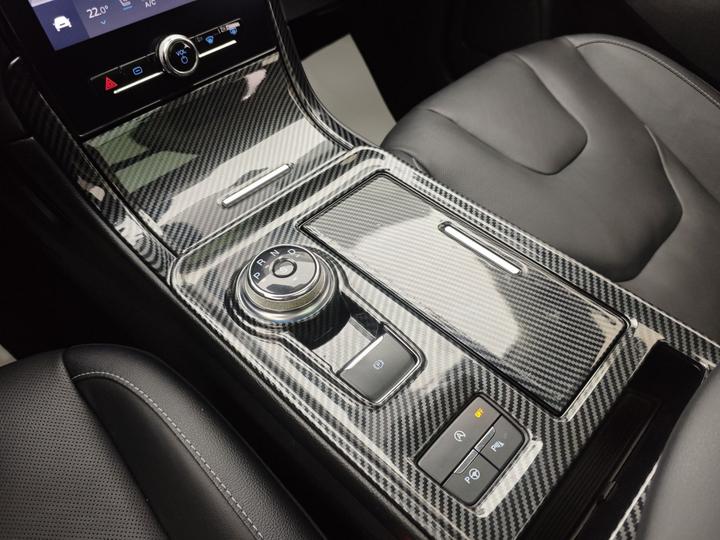 Edge 2020 EcoBoost 245 AWD Plus 7-Seater photo 6