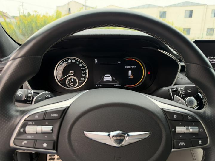 G70 2023 2.0T RWD Luxury photo 2