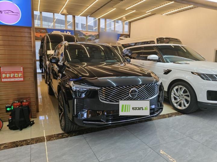 XC90 2025 Facelift B6 Luxury 6-Seater photo 3