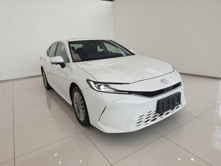 Camry 2024 2.0E Elite photo 3