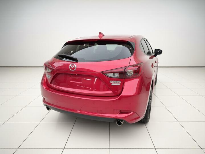 3 Axela 2017 Hatchback 1.5L AT Luxury China V photo 3