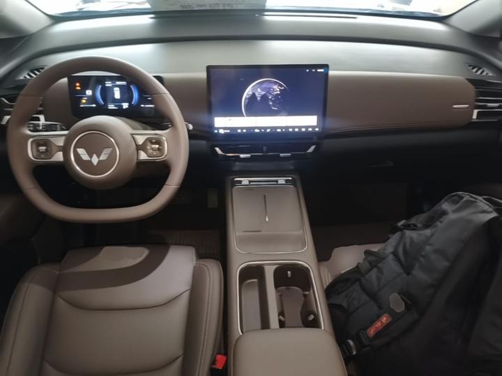 730 EV 2025 125km Luxury photo 5