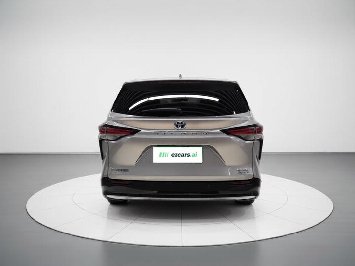 Sienna 2023 2.5L Hybrid Premium photo 3
