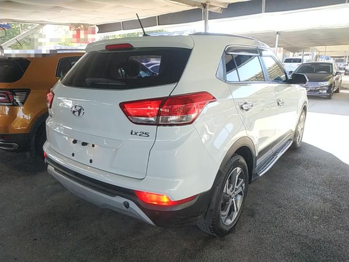 ix25 2017 1.6L AT Smart photo 6