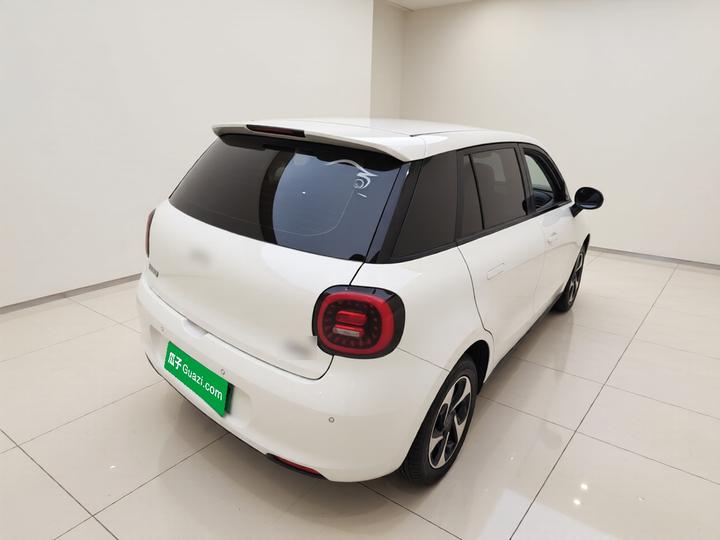 Yiwei 3 2023 405km Lite photo 4
