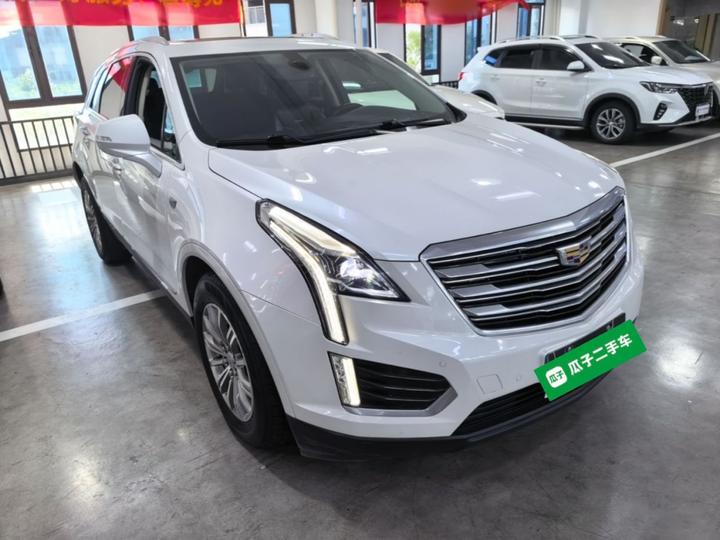 XT5 2016 28T AWD Luxury photo 3