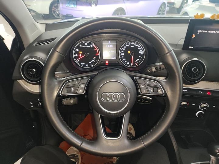 Q2L 2021 35 TFSI Progressive Dynamic photo 6