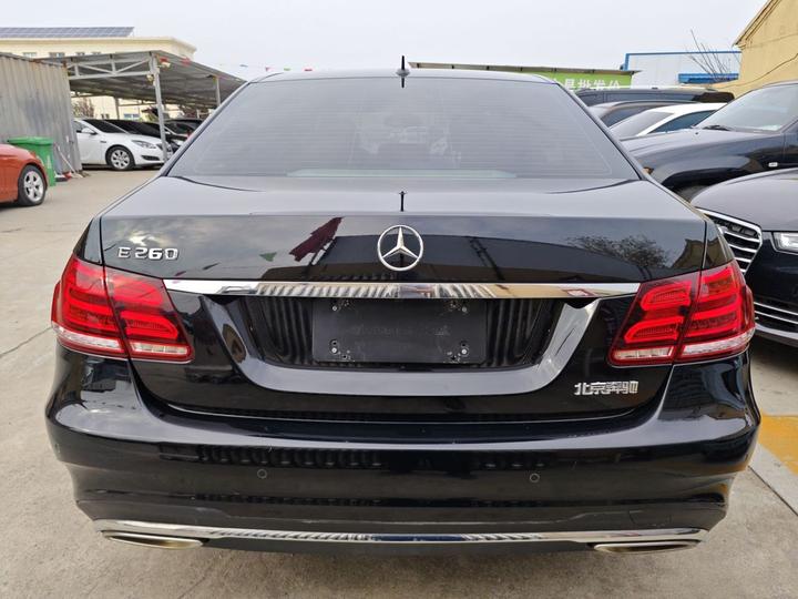 E-Class 2015 Facelift E 200 L Sport photo 3