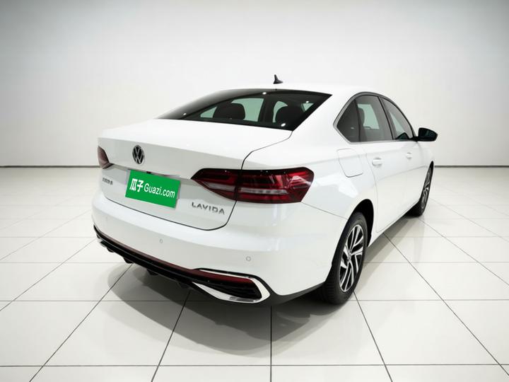 Lavida 2026 1.5L AT photo 6