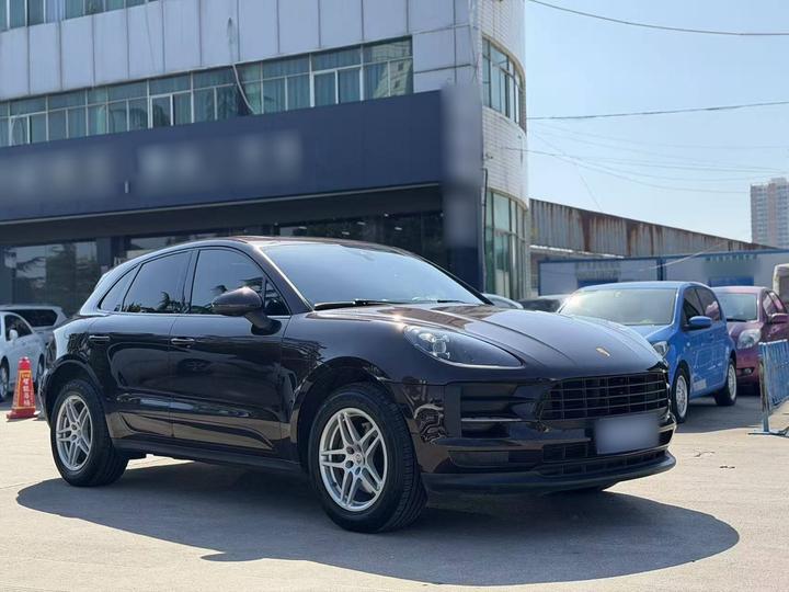 2018 Macan 2.0T photo 3