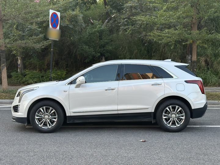 XT5 2020 28T Luxury photo 3