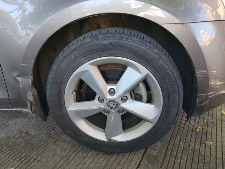 Octavia 2015 1.6L AT photo 8