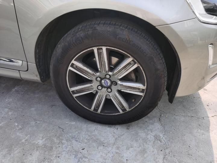 XC60 2016 T5 photo 8