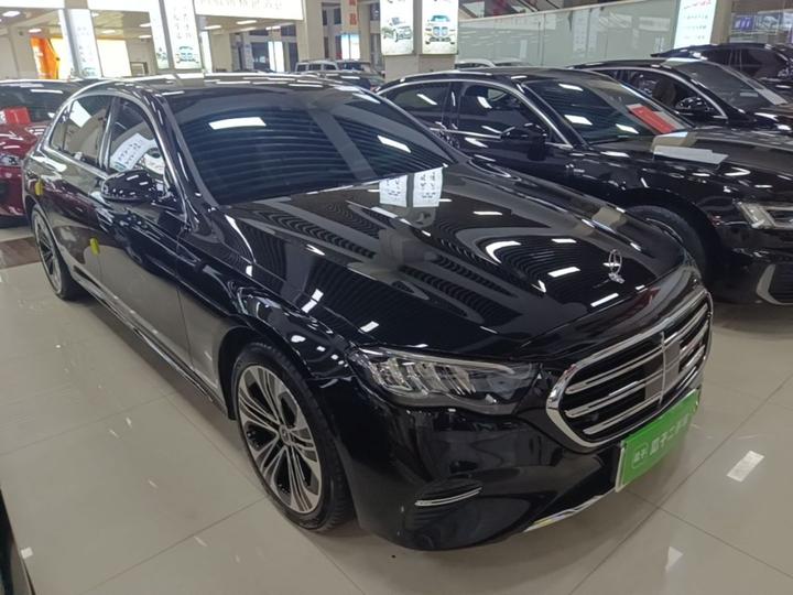 E-Class EV 2024 E 350 e L PHEV photo 3