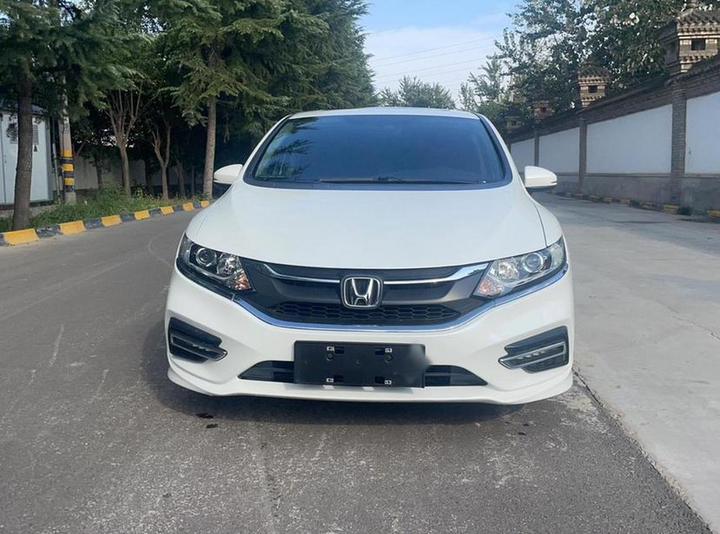 Jade 2017 1.8L AT Comfort 5-Seater photo 2