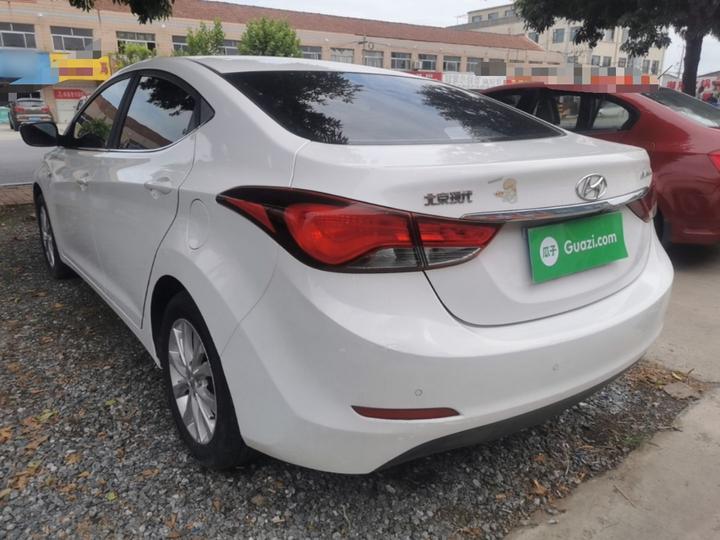 Elantra 2016 1.6L AT Smart photo 4