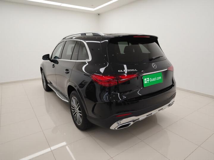 GLC 2024 Facelift GLC 300 L 4MATIC Dynamic 7-Seater photo 4