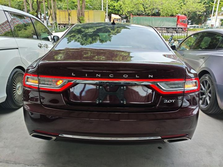 2019 2.0T RWD China VI photo 3