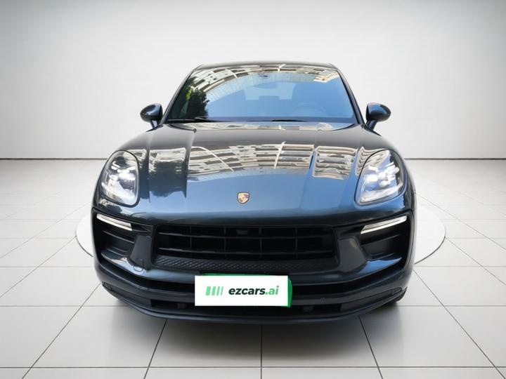 2023 Macan 2.0T photo 2