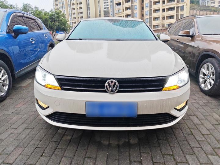 Lamando 2017 230TSI DSG photo 2