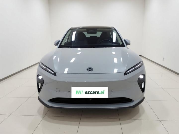 ET5 2022 75kWh photo 2