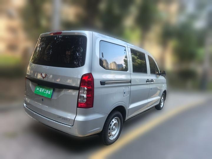 Wuling Hongguang V 2022 1.5L LAR photo 6