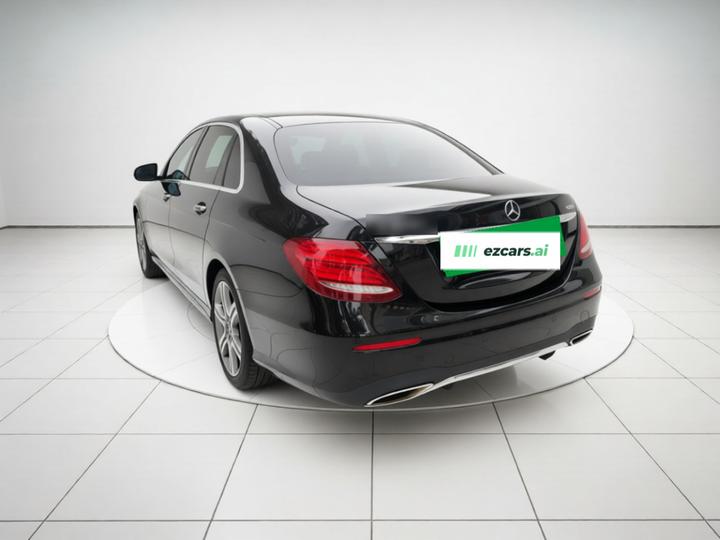 E-Class 2017 E 320 L Sport 4MATIC photo 4