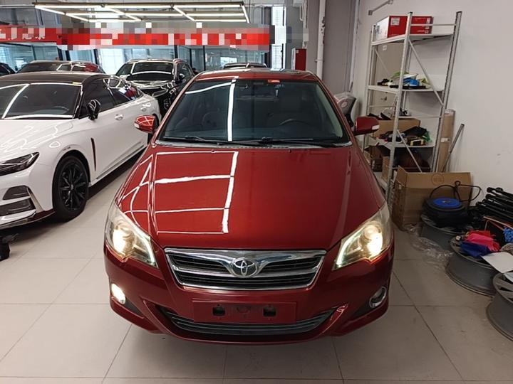 2013 1.6L AT Excellence photo 2
