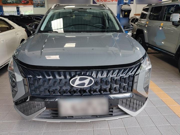 ix35 2023 2.0L Premium LUX photo 2