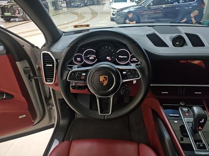 2019 Cayenne 3.0T photo 6
