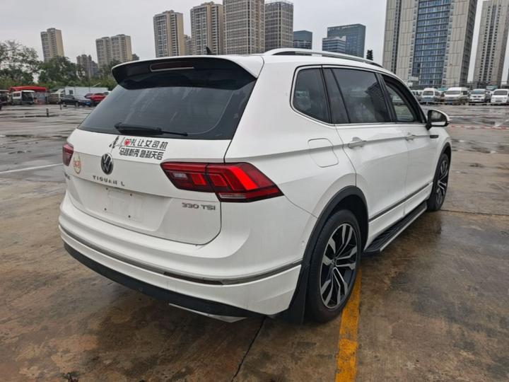 Tiguan L 2021 330TSI AT RWD R-Line photo 4