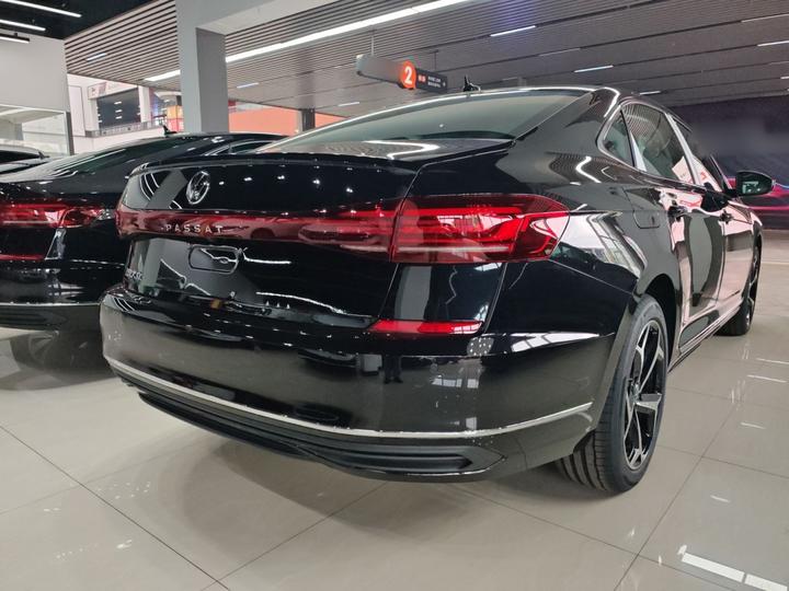 Passat 2025 330TSI Elite photo 4