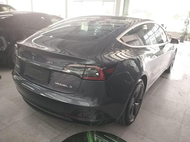 Model 3 2019 Standard Range RWD Upgraded photo 4