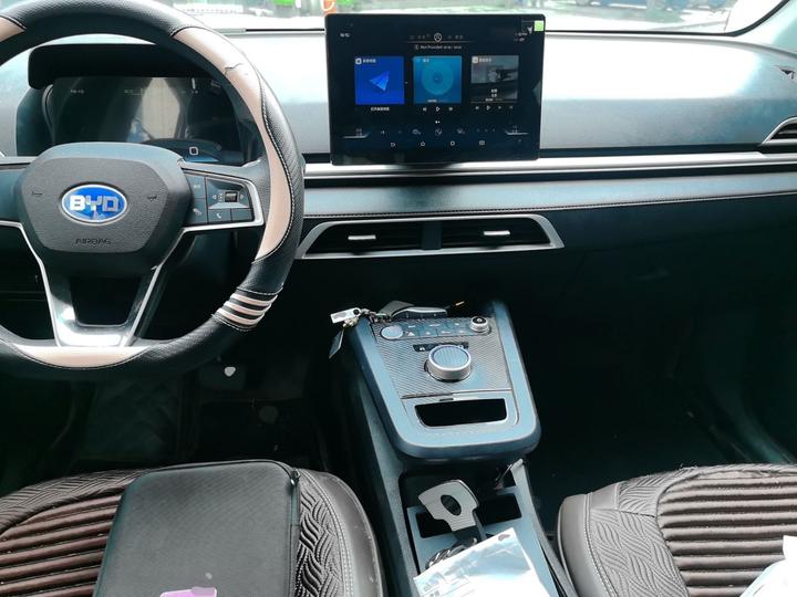 e2 2020 Upgraded Standard Range Standard photo 5