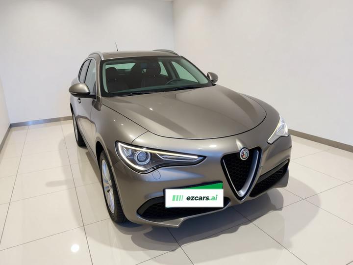 Alfa Romeo Stelvio 2017 2.0T 280HP Luxury photo 3