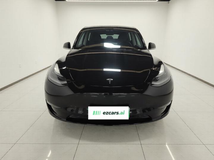 Model Y 2022 RWD photo 2