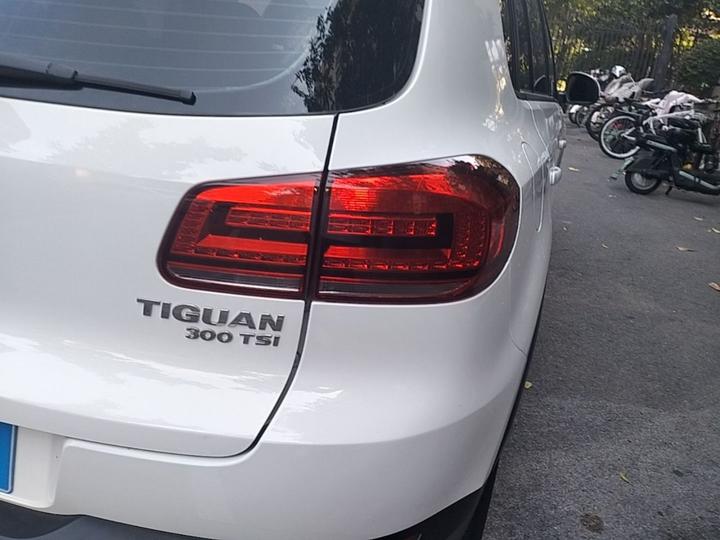 Tiguan 2017 300TSI AT RWD photo 7