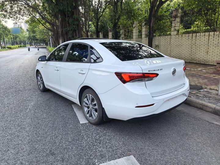 Excelle 2021 Facelift 1.3T AT Mild Hybrid Elite photo 4