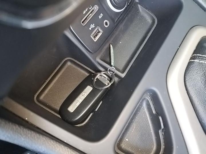 Cherokee 2017 2.4L Leading Smart photo 8