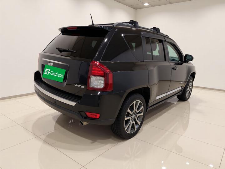 Compass Imported 2014 Facelift 2.0L RWD Elite photo 6